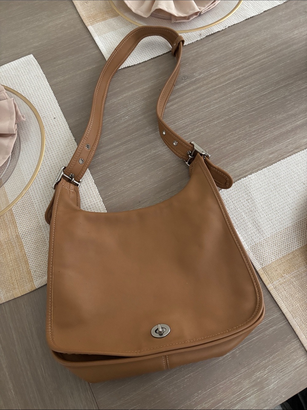 Vintage Coach Saddle Legacy Shoulder Bag in Caramel Brown